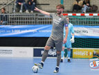 UYL_4833