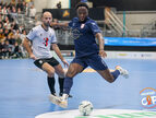 UYL_4567