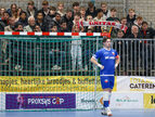 UYL_4683