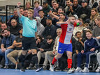 UYL_4803