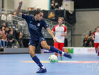 UYL_4932